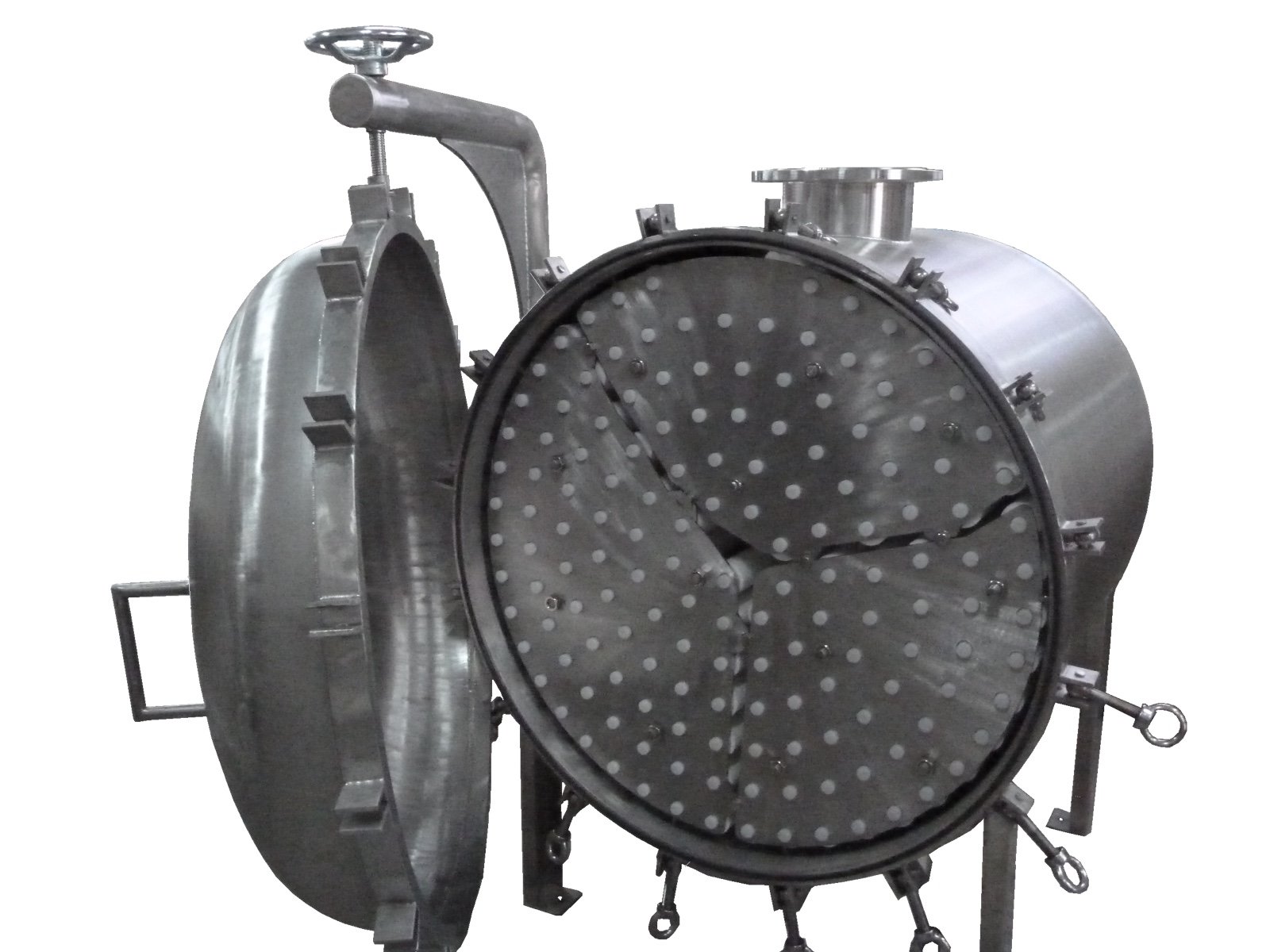 Cartridge filter housing range for fine liquid filtration