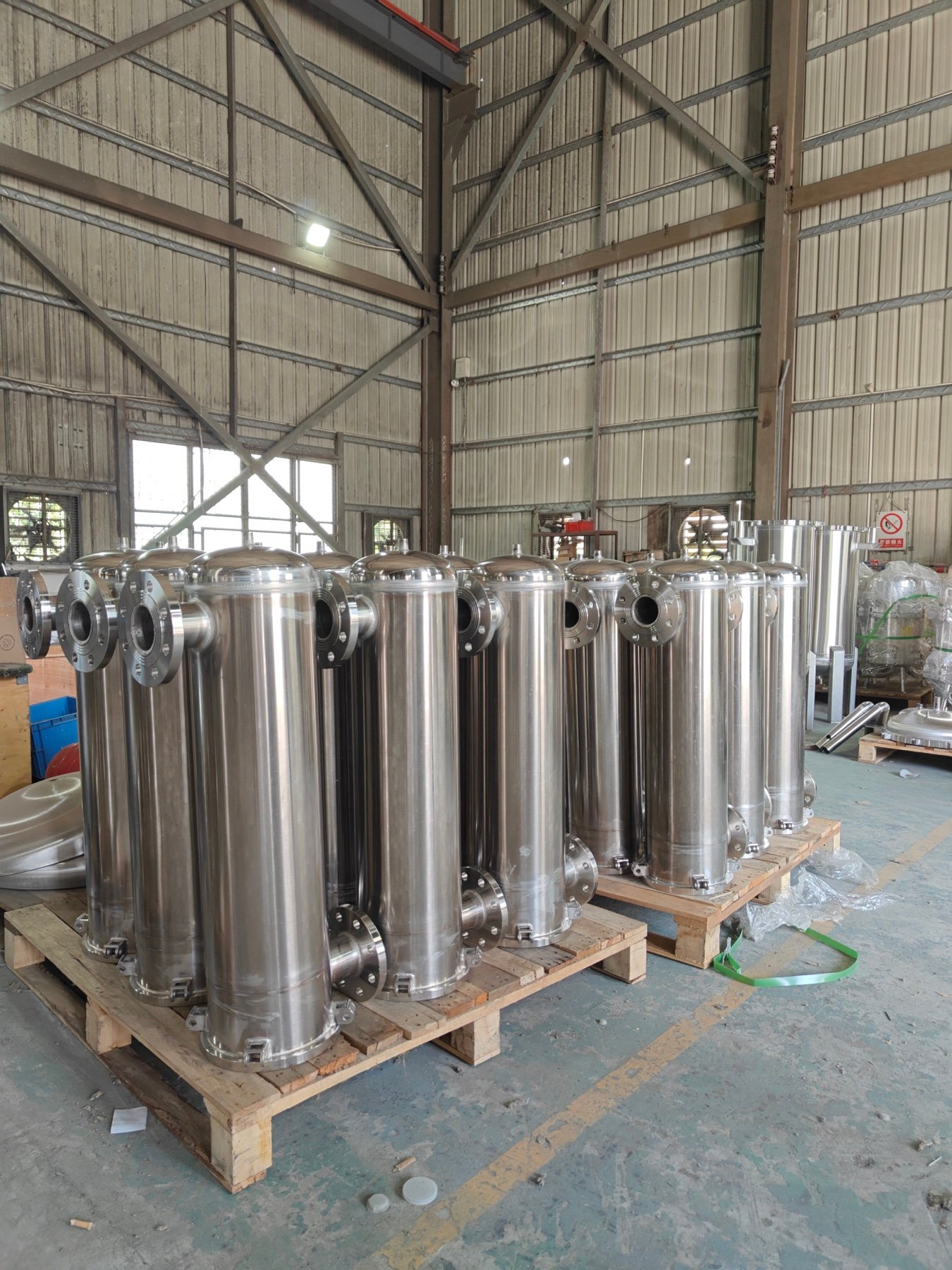 Stainless steel filter housings prepared for OEM ODM project shipment